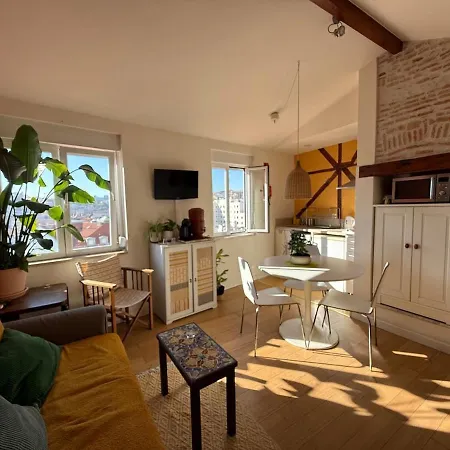 Апартаменти Petit Loft In The Heart Of Лісабон